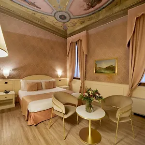 Duodo Palace Ξενοδοχείο