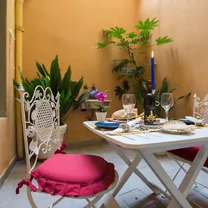 charming-fiesolana-apartment-in-heart-of-florence.it-tuscanyhotel.com/